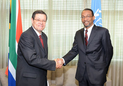 South Africa welcomes World Food Programme’s Regional Director Deputy Minister Luwellyn Landers of the Department of International Relations and Cooperation (DIRCO) received the credentials of Mr Christopher Nikoi, the World Food Programme's (WFP) Regional Director for Southern Africa